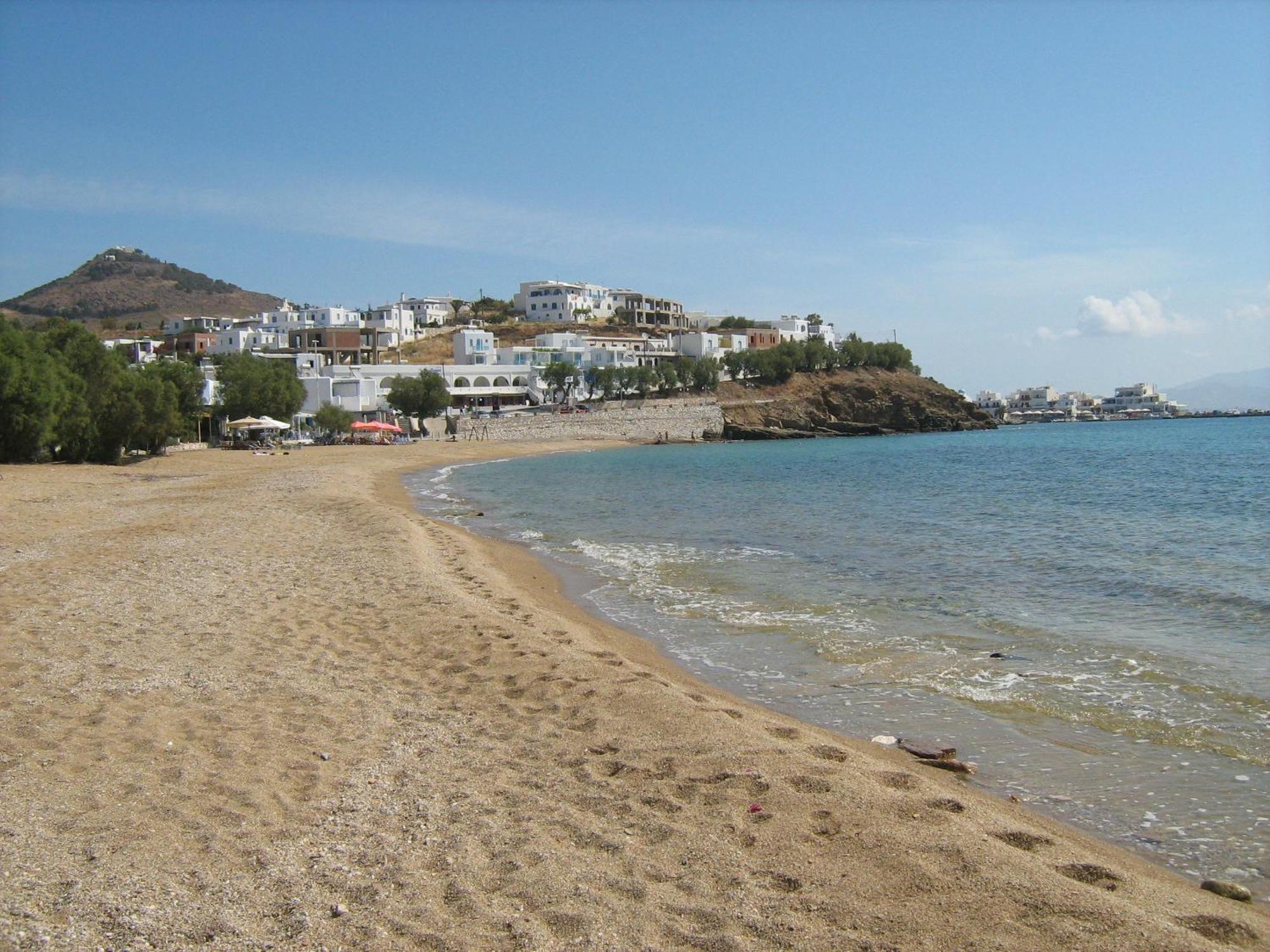 Nicos Studios & Apartments Logaras Bagian luar foto