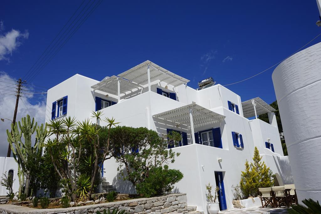 Nicos Studios & Apartments Logaras Bagian luar foto