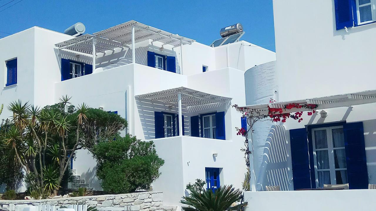 Nicos Studios & Apartments Logaras Bagian luar foto