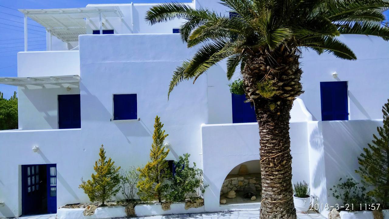 Nicos Studios & Apartments Logaras Bagian luar foto