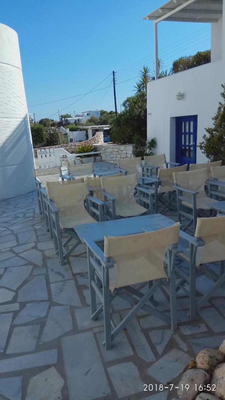 Nicos Studios & Apartments Logaras Bagian luar foto