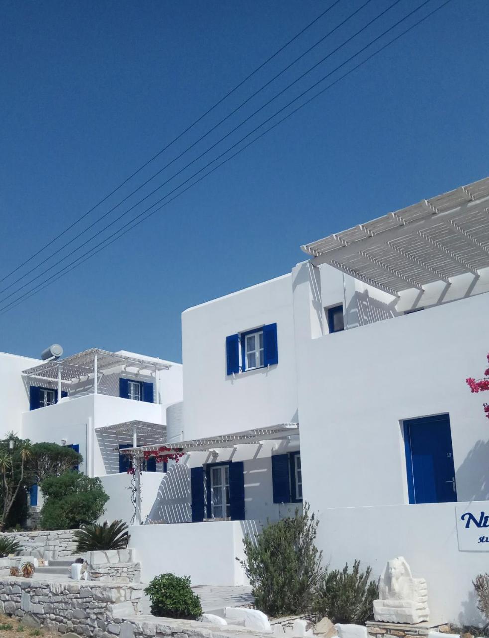 Nicos Studios & Apartments Logaras Bagian luar foto