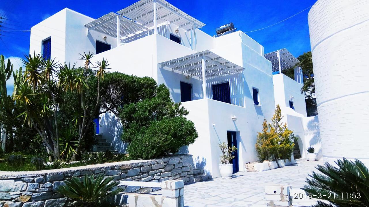 Nicos Studios & Apartments Logaras Bagian luar foto